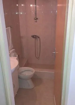Coleum Apartment