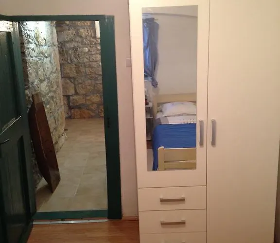 Daire Coleum Poljica (Zadar)